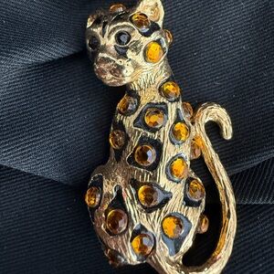 Gold and Black Leopard Cat Brooch